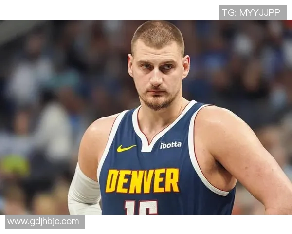 库里大空位三分失手约基奇错位碾压波杰姆勾手命中关键时刻演绎逆转